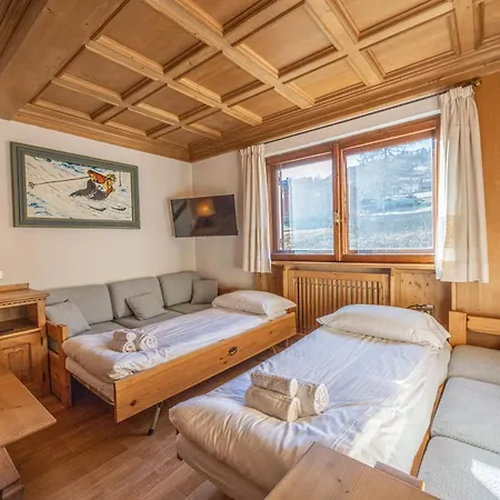 Lägenhet Casa Ronco, Tranquilla E Confortevole Cortina dʼAmpezzo